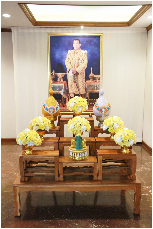 ﻿กรมบังคับคดีร่วมลงนามถวายพระพรสมเด็จพระเจ้าอยู่หัวมหาวชิราลงกรณ บดินทรเทพยวรางกูร เนื่องในโอกาสวันเฉลิมพระชนมพรรษา 28 กรกฎาคม 2561 